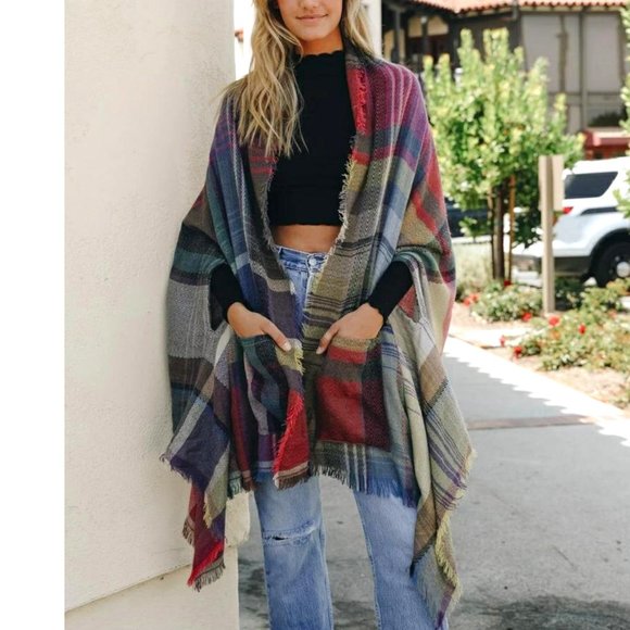 Multicolor Plaid Pocket Ruana Shawl Wrap Frayed Edges Women Elegant Boho 1 Size - Picture 1 of 3
